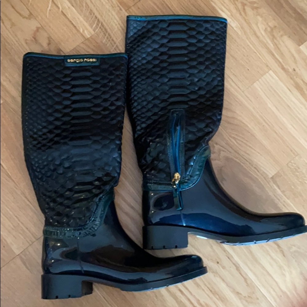 Rain boots